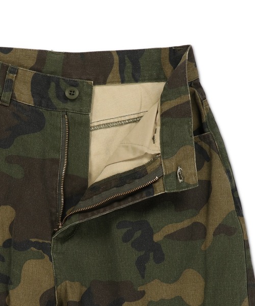 SPINNS（スピンズ）の「カモフラ柄ミリタリーワイドパンツ/リアルツリー柄/迷彩/丈感・シルエット調整可能/ユニセックス（その他パンツ・メンズ・リアルツリーカモ/ウッドランド/グレー系カモフラージュ/グレー系その他・L/M）」の8枚目の写真