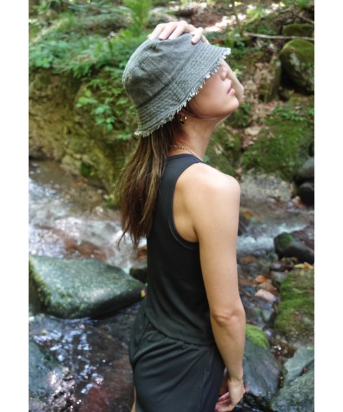 ROXY（ロキシー）の「【ZOZO限定アイテム】SIMPLE RIB RASH /ロキシー カップ付きラッシュガード セットアップ（水着）（水着・レディース・ブラック/ベージュ/ブルー・MEDIUM/LARGE）」の21枚目の写真