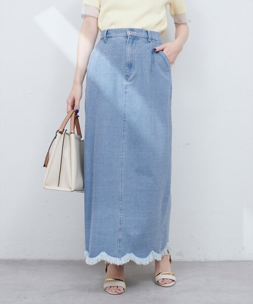 natural couture（ナチュラルクチュール）の「裾フリンジスカラップデニムスカート（スカート・レディース・インディゴブルー/オフホワイト/ブルー・SMALL/MEDIUM/LARGE）」の6枚目の写真