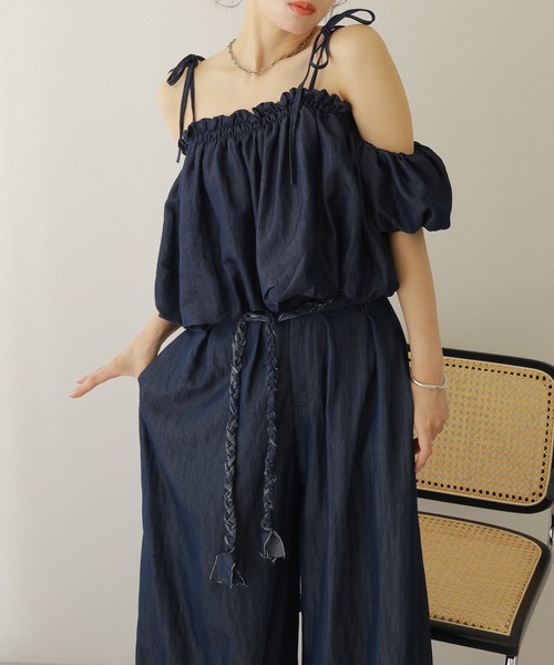 LAULEN(ローレン)の「double tuck belted wide pants/ダブルタック編み込みベルト付きワイドパンツ(その他パンツ・レディース・ネイビー・S/M)」の3枚目の写真