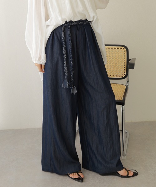LAULEN(ローレン)の「double tuck belted wide pants/ダブルタック編み込みベルト付きワイドパンツ(その他パンツ・レディース・ネイビー・S/M)」の4枚目の写真