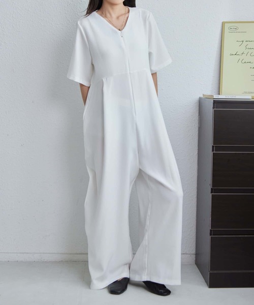 MAISON DE THERESE（メゾン ド テレーズ）の「Vネック半袖ルーズシルエットオールインワン（つなぎ/オールインワン・レディース・ブラック/ホワイト/ベージュ/ネイビー・XL）」の9枚目の写真