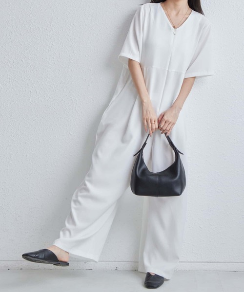 MAISON DE THERESE（メゾン ド テレーズ）の「Vネック半袖ルーズシルエットオールインワン（つなぎ/オールインワン・レディース・ブラック/ホワイト/ベージュ/ネイビー・XL）」の10枚目の写真