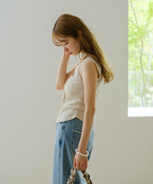 Kastane(カスタネ)の「レースリブタンク(タンクトップ・レディース・ブラウン/ブラック/アイボリー・FREE)」の9枚目の写真