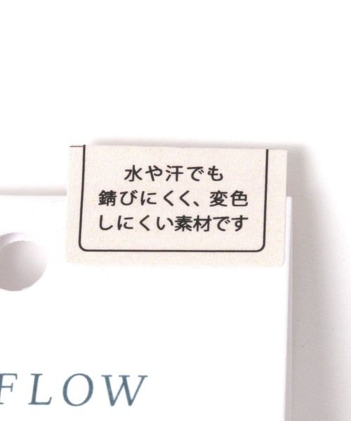 BAYFLOW（ベイフロー）の「ステンレスY字ノットロングネックレス（ネックレス・レディース・イエロー/ライトグレー・FREE）」の4枚目の写真