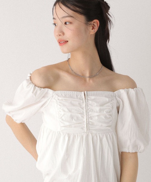 Heather(ヘザー)の「フロントホックバルーンブラウス(半袖) 497925(シャツ/ブラウス・レディース・オフホワイト/ブラック/ライトブルー・FREE)」の6枚目の写真