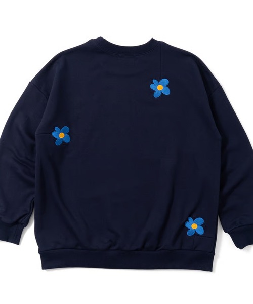 DAYDAY(デイデイ)の「ボタンロゴクルーネックスウェット(スウェット・レディース・ネイビー/グレー・L/XL/M)」の9枚目の写真
