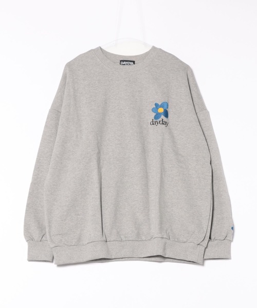 DAYDAY(デイデイ)の「ボタンロゴクルーネックスウェット(スウェット・レディース・ネイビー/グレー・L/XL/M)」の11枚目の写真