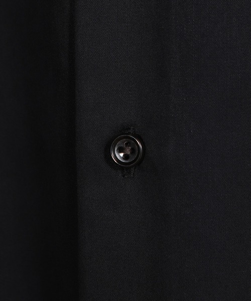 MEN'S BIGI(メンズビギ)の「リヨセルコットンサテンシャツ(シャツ/ブラウス・メンズ・ブラウン/ベージュ/ブラック・04/03/02/01)」の7枚目の写真