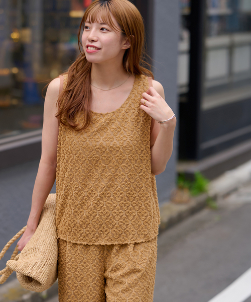 JOURNAL STANDARD relume（ジャーナルスタンダード　レリューム）の「［25AW新作］キカカットジャガードノースリーブプルオーバー（その他トップス・レディース・キャメル/ブラック・FREE）」の18枚目の写真