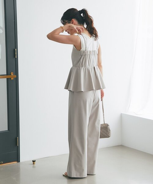 La boutique BonBon(ラブティックボンボン)の「【新色追加!】ベアトップオールインワン(サロペット/オーバーオール・レディース・ネイビー/グレイッシュベージュ・36/38)」の8枚目の写真