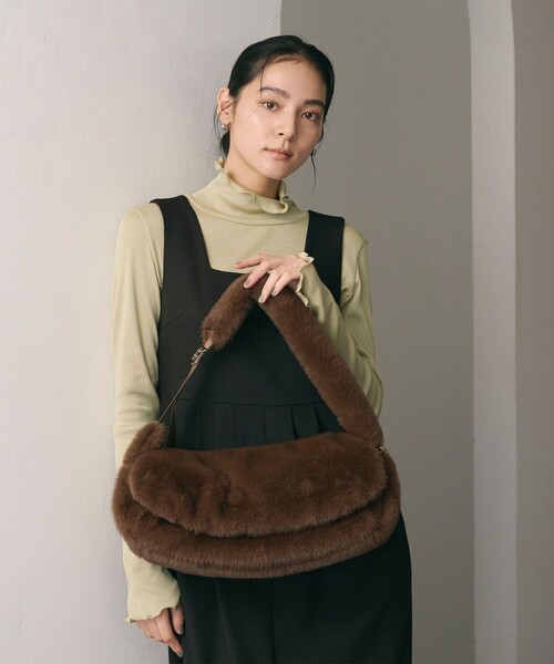 NOMADIS（ノマディス）の「【別注】＜NOMADIS＞LUCK フェイクファー ショルダーバッグ（ショルダーバッグ・レディース・その他1/ダークブラウン・FREE）」の4枚目の写真