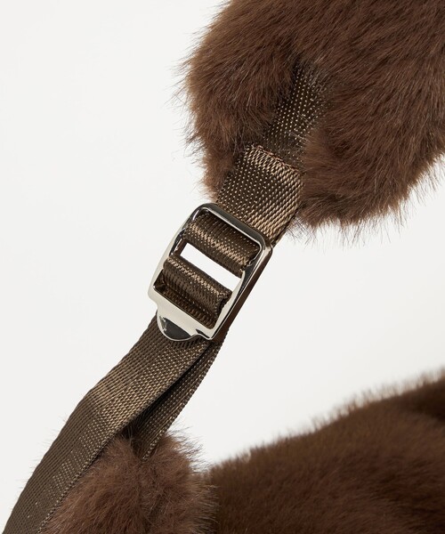 NOMADIS（ノマディス）の「【別注】＜NOMADIS＞LUCK フェイクファー ショルダーバッグ（ショルダーバッグ・レディース・その他1/ダークブラウン・FREE）」の15枚目の写真