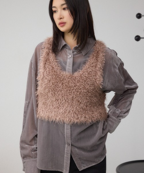 AZUL by moussy（アズールバイマウジー）の「バックオープンポンポンヤーンベスト（ベスト・レディース・グレー/ピンク/アイボリー・FREE）」の3枚目の写真