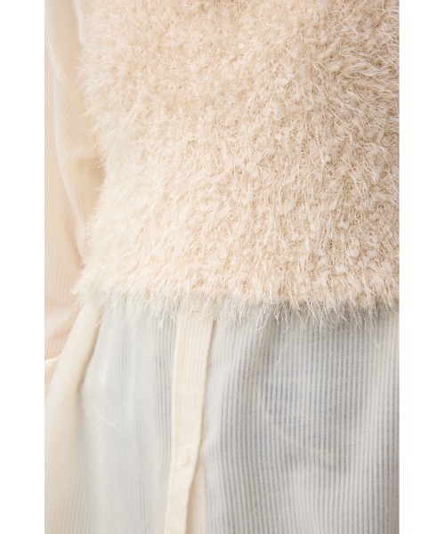 AZUL by moussy（アズールバイマウジー）の「バックオープンポンポンヤーンベスト（ベスト・レディース・グレー/ピンク/アイボリー・FREE）」の13枚目の写真