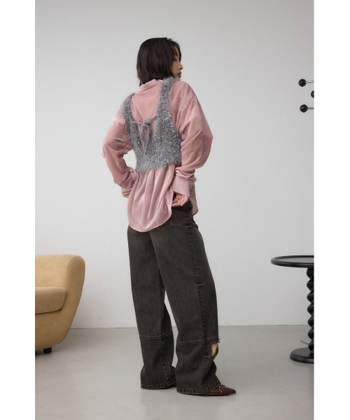 AZUL by moussy（アズールバイマウジー）の「バックオープンポンポンヤーンベスト（ベスト・レディース・グレー/ピンク/アイボリー・FREE）」の16枚目の写真