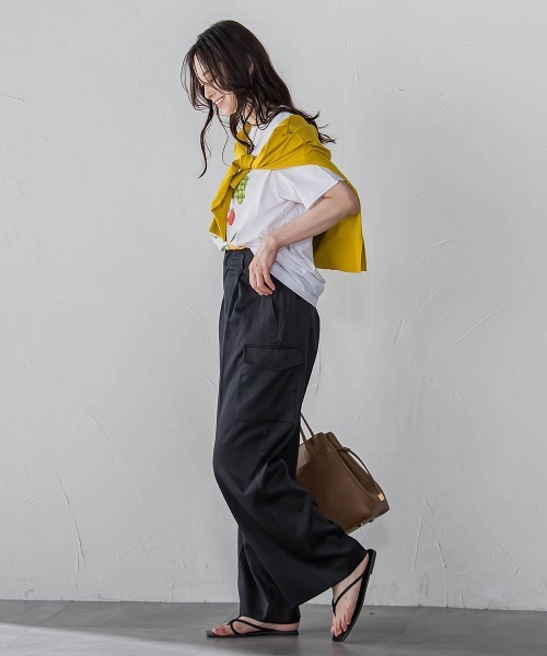 LAUTREAMONT(ロートレアモン)の「ストレッチカーゴサテンパンツ≪洗濯機で洗える≫(カーゴパンツ・レディース・ベージュ/ブラック・11号/9号/7号)」の22枚目の写真