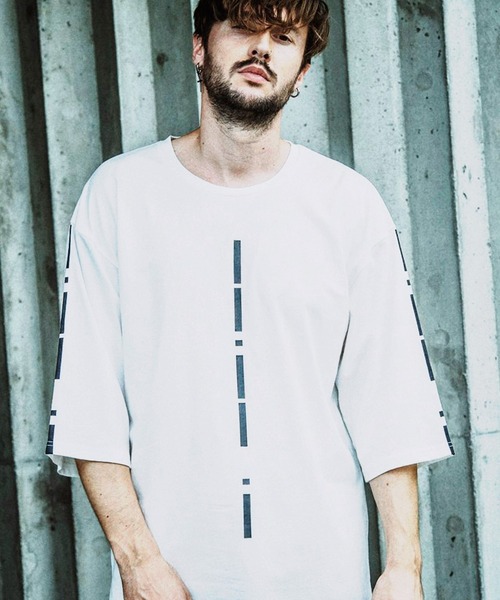 NO ID.（ノーアイディ）の「【NO ID.】Mole Sprint 3/4 Sleeve Big Pullover / モールス プリント 7分袖 ビッグ プルオーバー（Tシャツ/カットソー・メンズ・ホワイト/ブラック/グレー・ONE SIZE）」の2枚目の写真