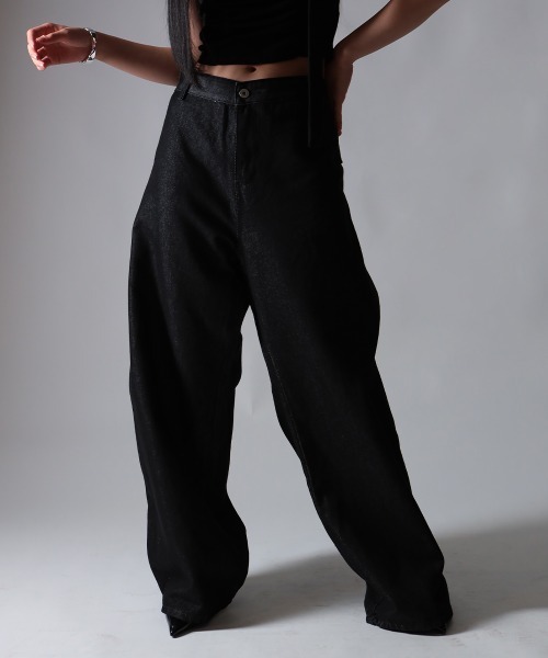 NANAHACHI（ナナハチ）の「デザインタック ワイドデニムパンツ（デニムパンツ・レディース・ブルー/ブラック・SMALL/MEDIUM/LARGE）」の21枚目の写真