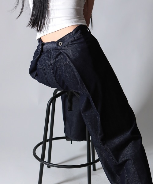 NANAHACHI（ナナハチ）の「デザインタック ワイドデニムパンツ（デニムパンツ・レディース・ブルー/ブラック・SMALL/MEDIUM/LARGE）」の11枚目の写真