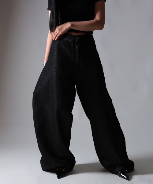 NANAHACHI（ナナハチ）の「デザインタック ワイドデニムパンツ（デニムパンツ・レディース・ブルー/ブラック・SMALL/MEDIUM/LARGE）」の22枚目の写真