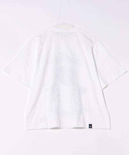 H.A.K（ハク）の「5．6オンスコットン天竺　いちご＆バラモチーフプリントTシャツ（Tシャツ/カットソー・レディース・ブルー/ホワイト/ブラック・FREE）」の4枚目の写真