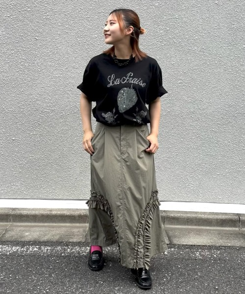 H.A.K（ハク）の「5．6オンスコットン天竺　いちご＆バラモチーフプリントTシャツ（Tシャツ/カットソー・レディース・ブルー/ホワイト/ブラック・FREE）」の6枚目の写真