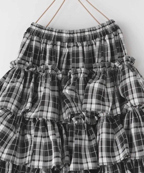LOWRYS FARM（ローリーズファーム）の「フリルティアードロングスカート　 587435（スカート・キッズ・ブラック/レッド・110cm/120cm/130cm/140cm/150cm）」の12枚目の写真