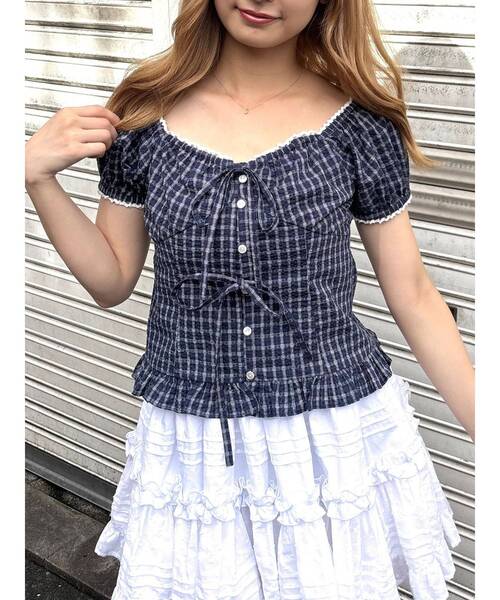 CALNAMUR（カルナムール）の「フリルカラーシャツ（シャツ/ブラウス・レディース・ブラウン/ネイビー/オフホワイト・FREE）」の19枚目の写真