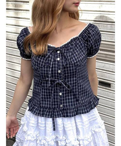 CALNAMUR（カルナムール）の「フリルカラーシャツ（シャツ/ブラウス・レディース・ブラウン/ネイビー/オフホワイト・FREE）」の20枚目の写真