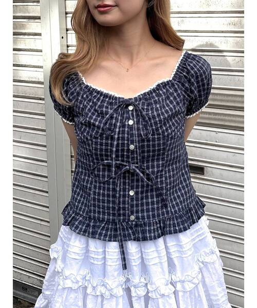 CALNAMUR（カルナムール）の「フリルカラーシャツ（シャツ/ブラウス・レディース・ブラウン/ネイビー/オフホワイト・FREE）」の21枚目の写真