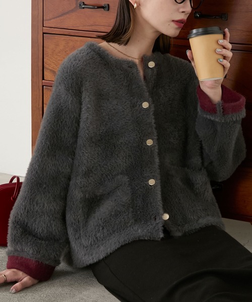 BONLECILL(ボンルシール)の「Wフェイスミンクシャギー金ボタンニットカーディガン(カーディガン/ボレロ・レディース・ブラウン/アイボリー/チャコールグレー・FREE)」の7枚目の写真