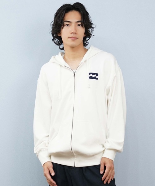 BILLABONG（ビラボン）の「BILLABONG/ビラボン ジップアップパーカー バックデザイン サガラ刺繍 BF012-011（パーカー・メンズ・ブラック/オフホワイト・L/M）」の3枚目の写真