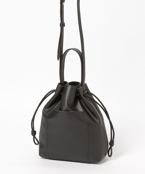 NICO UYTTERHAGEN レザーバッグ NICO UYTTERHAGEN レザーバッグ