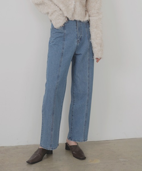 LIAN（リアン）の「センターラインストレートデニムパンツ（デニムパンツ・レディース・グレー/ブルー/ベージュ/インディゴブルー・SMALL/MEDIUM）」の4枚目の写真