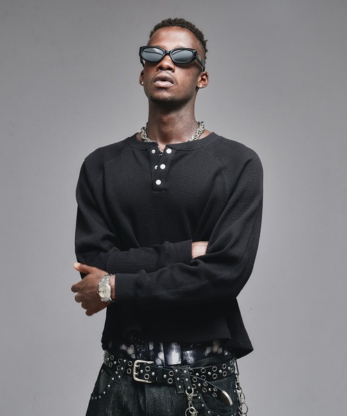 ANDER HUNK(アンダーハンク)の「Metal Henry neck Thermal / メタルヘンリーネックサーマル(Tシャツ/カットソー・メンズ・ブラウン/レッド系その他/グレー/ブラック/その他/パープル/グレー系その他・LARGE/MEDIUM/SMALL)」の19枚目の写真