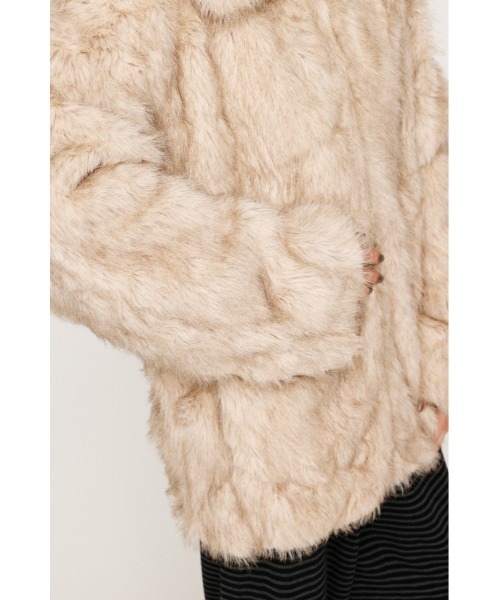 SLY（スライ）の「BIG COLLAR FUR COAT ビッグカラー ファーコート 秋服 冬服（ブルゾン・レディース・ブラウン/アイボリー/マルチ・FREE）」の13枚目の写真