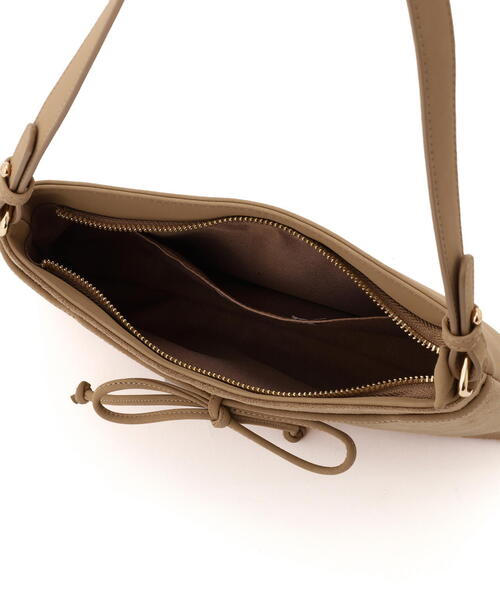 EDIT COLOGNE（エディットコロン）の「フェイクスエードリボンショルダーバッグ（ショルダーバッグ・レディース・ベージュ/ブラウン・ﾌﾘ-）」の10枚目の写真