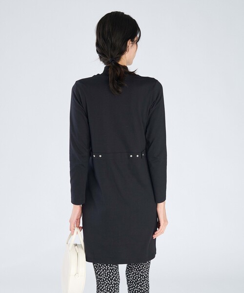 agnes b.(アニエスベー)の「コットン Vネック カーディガンプレッション ワンピース(ワンピース・レディース・ネイビー・3/2)」の4枚目の写真