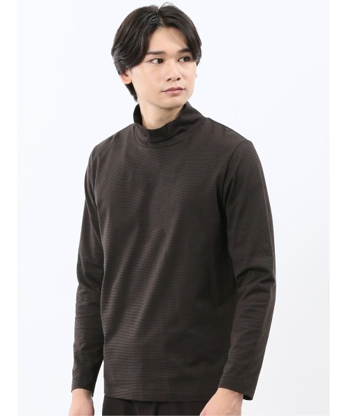 TAKA-Q(タカキュー)の「【ストレッチ シルケットコットン】m.f.エディトリアル メンズ ハイネック 長袖Tシャツ(Tシャツ/カットソー・メンズ・ホワイト×ブラック/ブラウン・MEDIUM/X-LARGE/LARGE)」の2枚目の写真