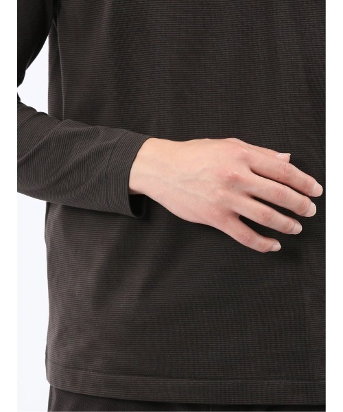 TAKA-Q(タカキュー)の「【ストレッチ シルケットコットン】m.f.エディトリアル メンズ ハイネック 長袖Tシャツ(Tシャツ/カットソー・メンズ・ホワイト×ブラック/ブラウン・MEDIUM/X-LARGE/LARGE)」の19枚目の写真