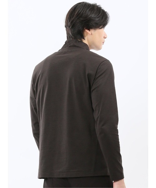 TAKA-Q(タカキュー)の「【ストレッチ シルケットコットン】m.f.エディトリアル メンズ ハイネック 長袖Tシャツ(Tシャツ/カットソー・メンズ・ホワイト×ブラック/ブラウン・MEDIUM/X-LARGE/LARGE)」の21枚目の写真