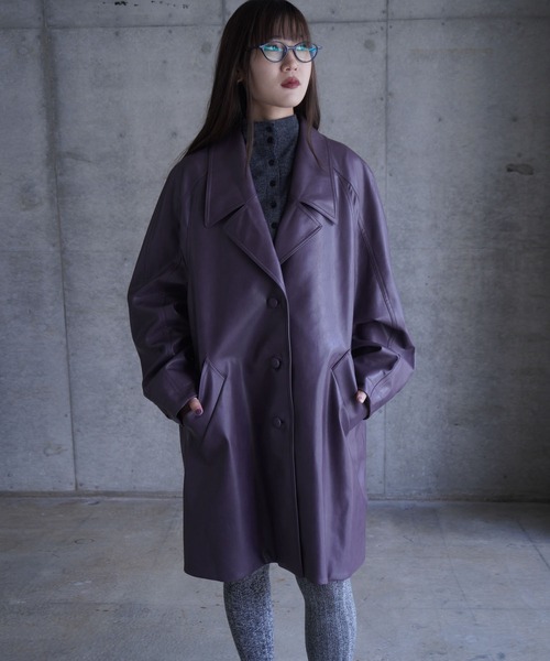 LOW CLASSIC（ロウ　クラシック）の「TEXTURED LEATHER HALF COAT（その他アウター・レディース・パープル・S）」の10枚目の写真