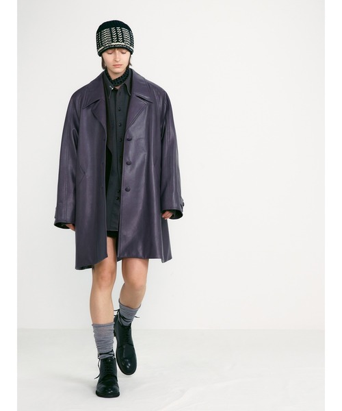 LOW CLASSIC（ロウ　クラシック）の「TEXTURED LEATHER HALF COAT（その他アウター・レディース・パープル・S）」の2枚目の写真