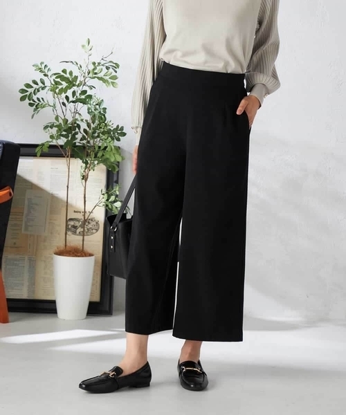 a.v.v(アーヴェヴェ)の「【マシンウォッシャブル】スエードライクワイドパンツ(その他パンツ・レディース・ベージュ/チャコールグレー/ブラック・36/40/34/38/42)」の16枚目の写真