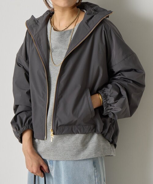 Jena espace merveilleux（ジェナ　エスパスメルヴェイユ）の「スタンドネックタフタジャケット（その他アウター・レディース・チャコールグレー/ベージュ・FREE）」の8枚目の写真