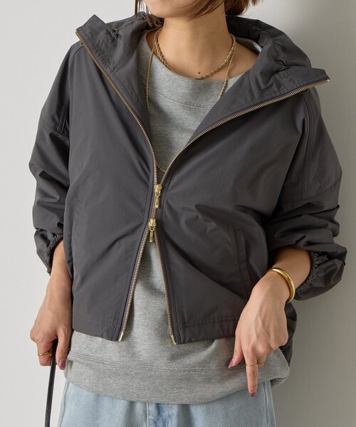 Jena espace merveilleux（ジェナ　エスパスメルヴェイユ）の「スタンドネックタフタジャケット（その他アウター・レディース・チャコールグレー/ベージュ・FREE）」の14枚目の写真