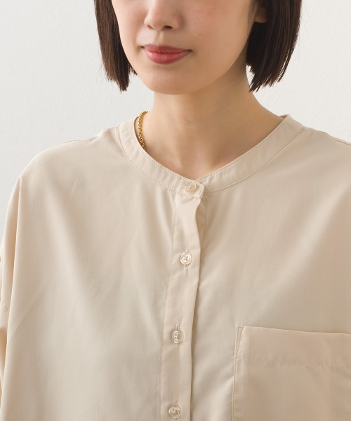 OMNES（オムネス）の「テックコットンバンドカラー長袖シャツ（シャツ/ブラウス・レディース・ホワイト/ブラック/ベージュ/イエロー/グリーン/ネイビー系/ブルー系その他・FREE）」の10枚目の写真