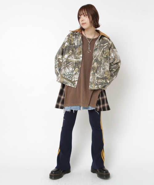 RNA(アールエヌエー)の「G1098 ダメージラップミニスカート(デニムスカート・レディース・ライトインディゴブルー・MEDIUM)」の13枚目の写真