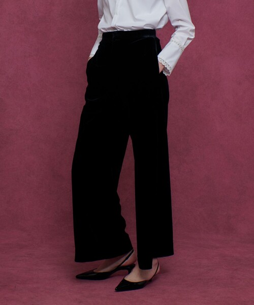 LOULOU WILLOUGHBY（ルルウィルビー）の「【LOULOU WILLOUGHBY】トリアセベロアパンツ（その他パンツ・レディース・ブラック/ブルー・1/2）」の2枚目の写真